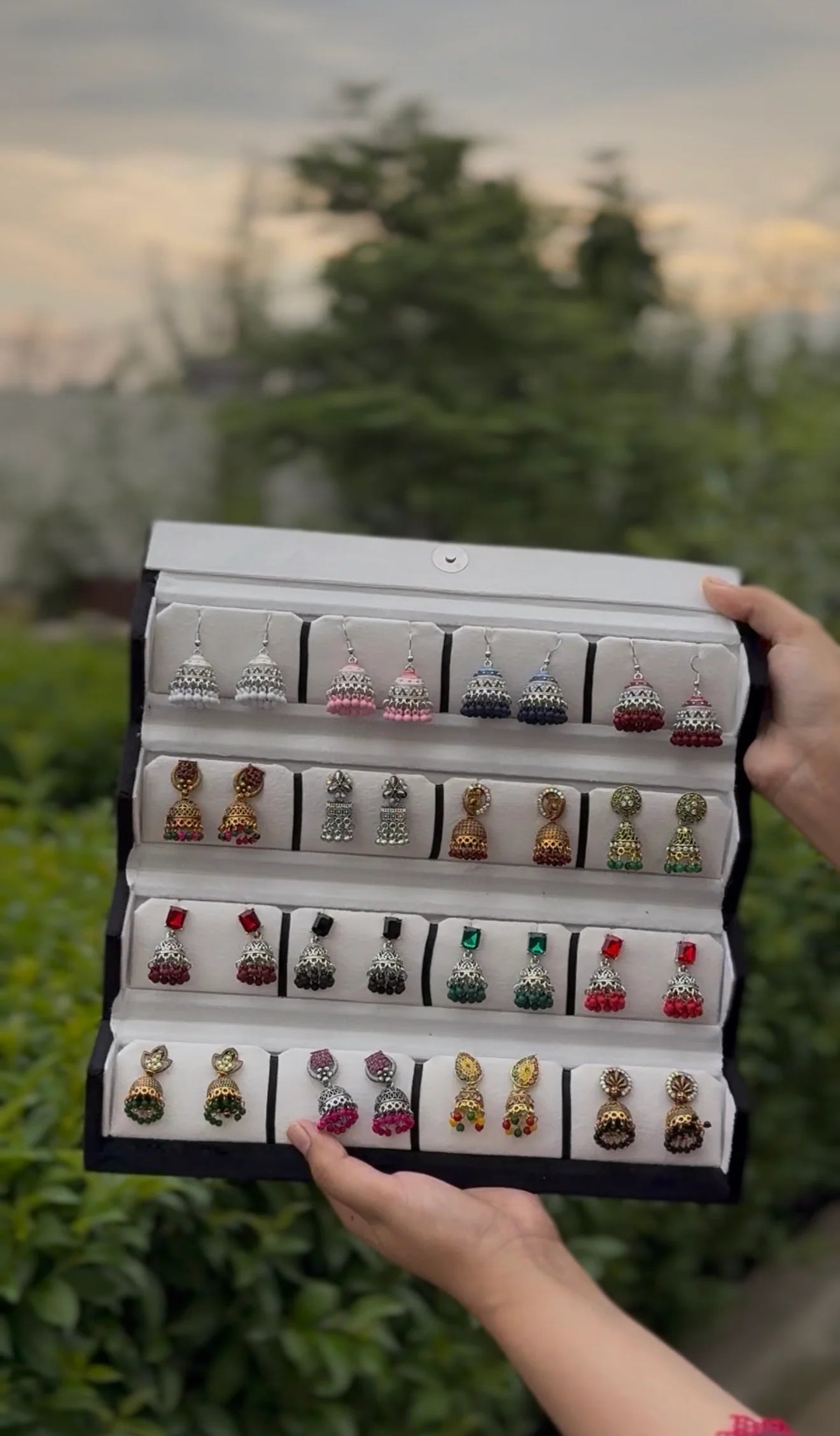 16-Pair Jhumka Treasure  Box