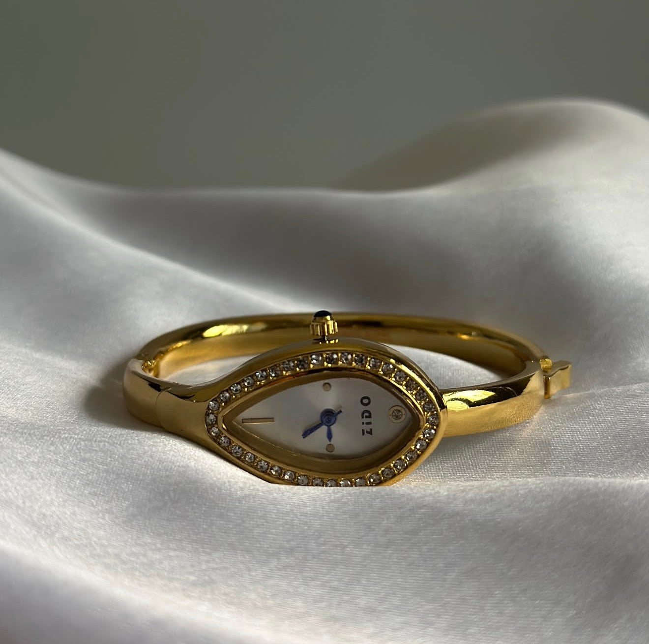 Ziddo Gold Plated AD Stone
Stainless Steel Watch for Women Anti Tarnish | Long Lasting | Elegant Cuff Watch